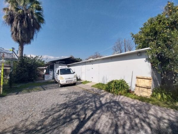 Super Terreno Con Casa, Ideal Para Invertir