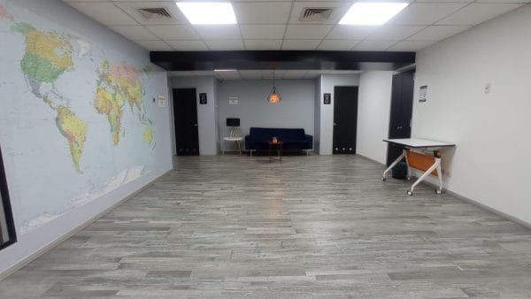 ¡ Amplio Local En Interior De Galería / Banderas ! - Imagen 11