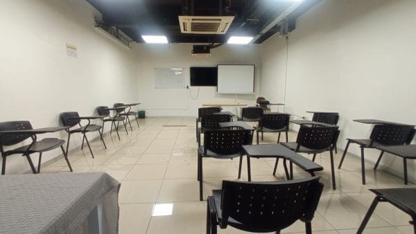 ¡ Amplio Local En Interior De Galería / Banderas ! - Imagen 8