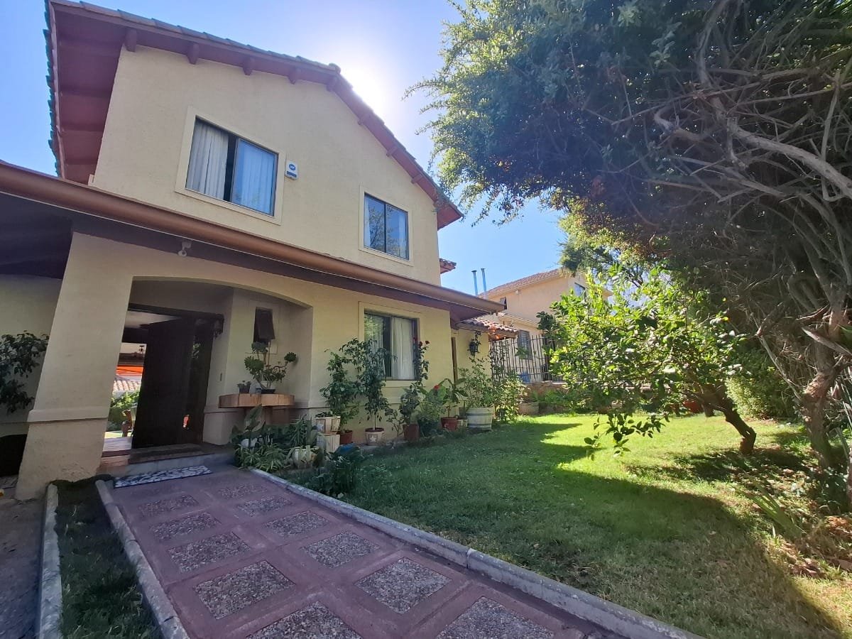 Casa Lista Para Habitar, Con Quincho Completo Para Disfrutar - Imagen 2