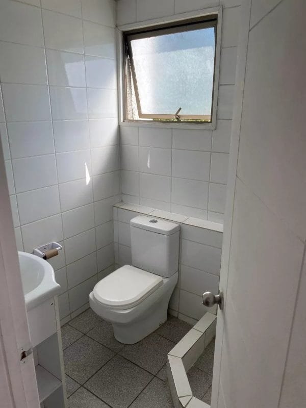 Hermosa Casa 4 D + 3 B - Imagen 14