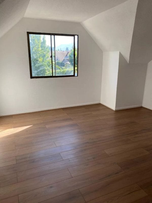 Hermosa Casa 4 D + 3 B - Imagen 19