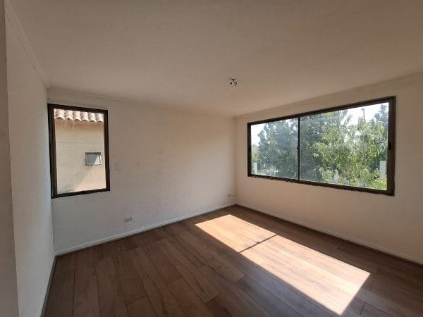 Hermosa Casa 4 D + 3 B - Imagen 11