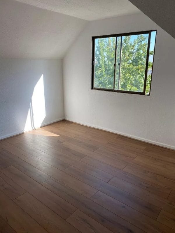 Hermosa Casa 4 D + 3 B - Imagen 18