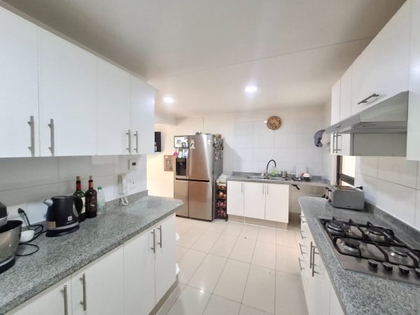 Casa En Las Pircas 3d+3b+dormitio De Servicio - Imagen 9