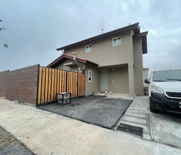 ¡ Hermosa Casa Nueva En Condominio !