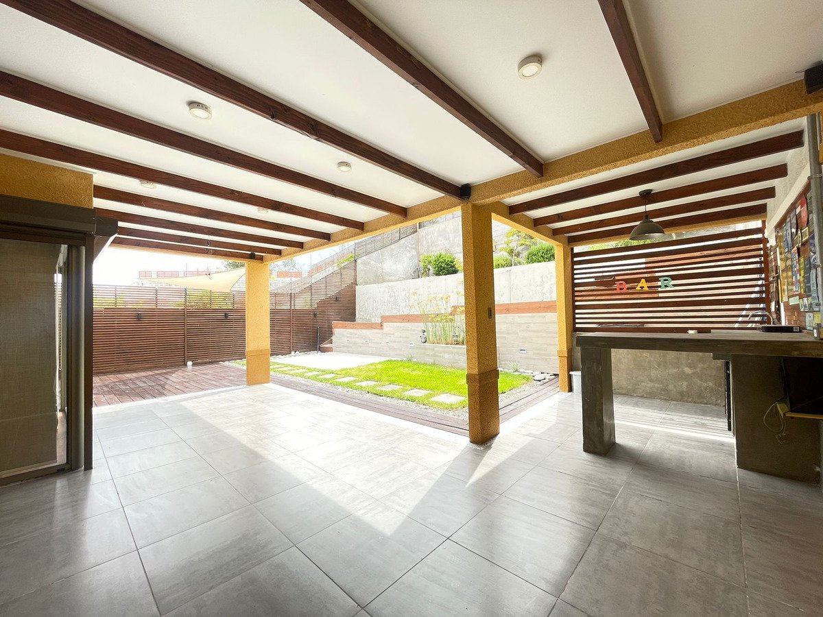 ¡ Oportunidad Hermosa Casa Con Accesos Controlados ! - Imagen 9