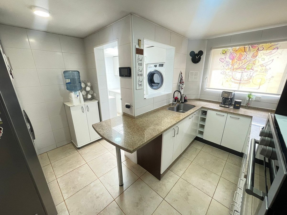 ¡ Oportunidad Hermosa Casa Con Accesos Controlados ! - Imagen 6