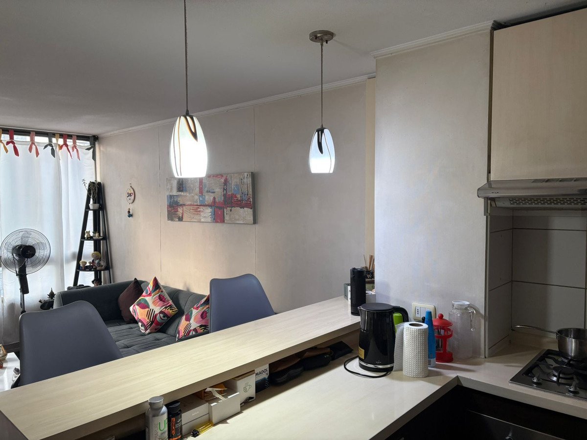 Departamento A Pasos Metro Parque Almagro - Imagen 3