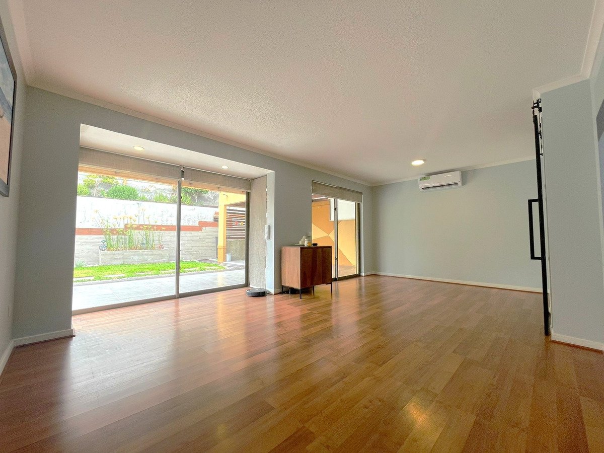 ¡ Oportunidad Hermosa Casa Con Accesos Controlados ! - Imagen 3