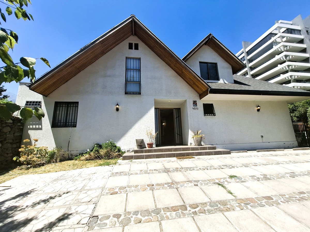 Casa En Arriendo, Las Pircas 5d+5b