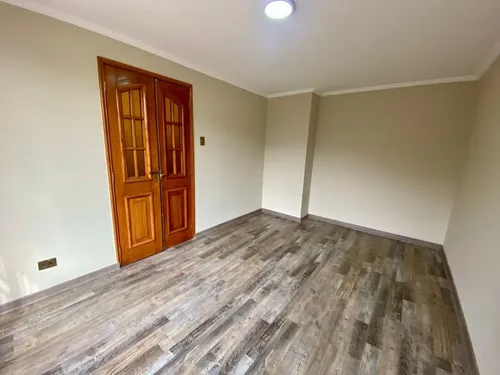 Casa En Venta En La Reina - Imagen 3