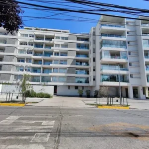 Arriendo Depto De 3d + 3b Con Terraza Y Amenities Completo